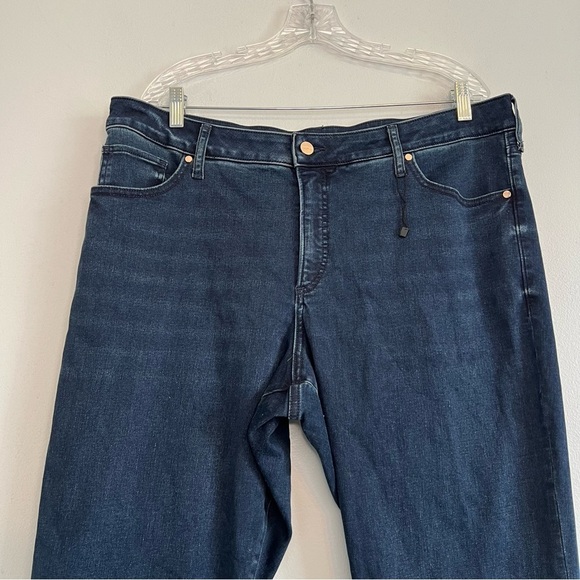 NWOT Express Womens Curvy Bootcut Mid Rise Jeans Plus Sz 18 Stretch Dark Wash - Picture 5 of 12